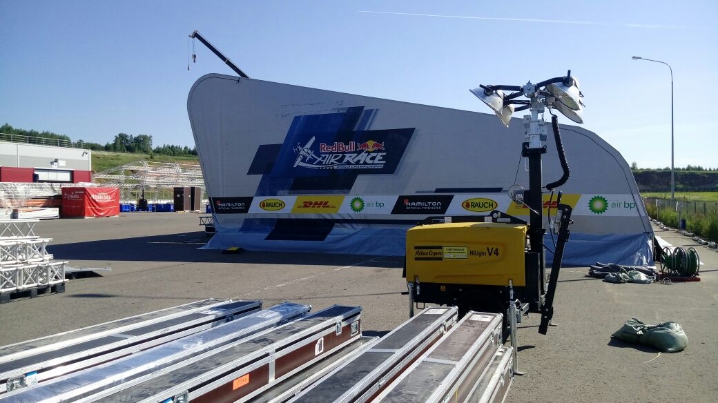 осветительные мачты на Чемпионате Мира Red Bull Air Race в Казани